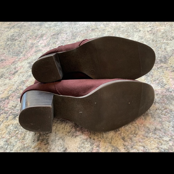 Old Navy Maroon Block Heel Bootie - Picture 4 of 4
